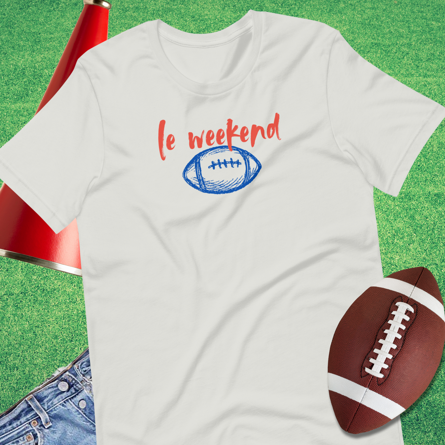 Casual unisex football tee with Le Weekend text and hand-drawn football
